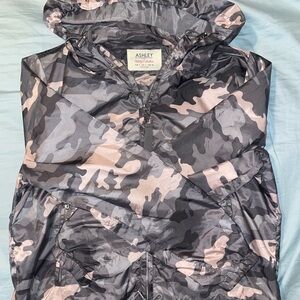 BUCKLE Camo Hooded Jacket
